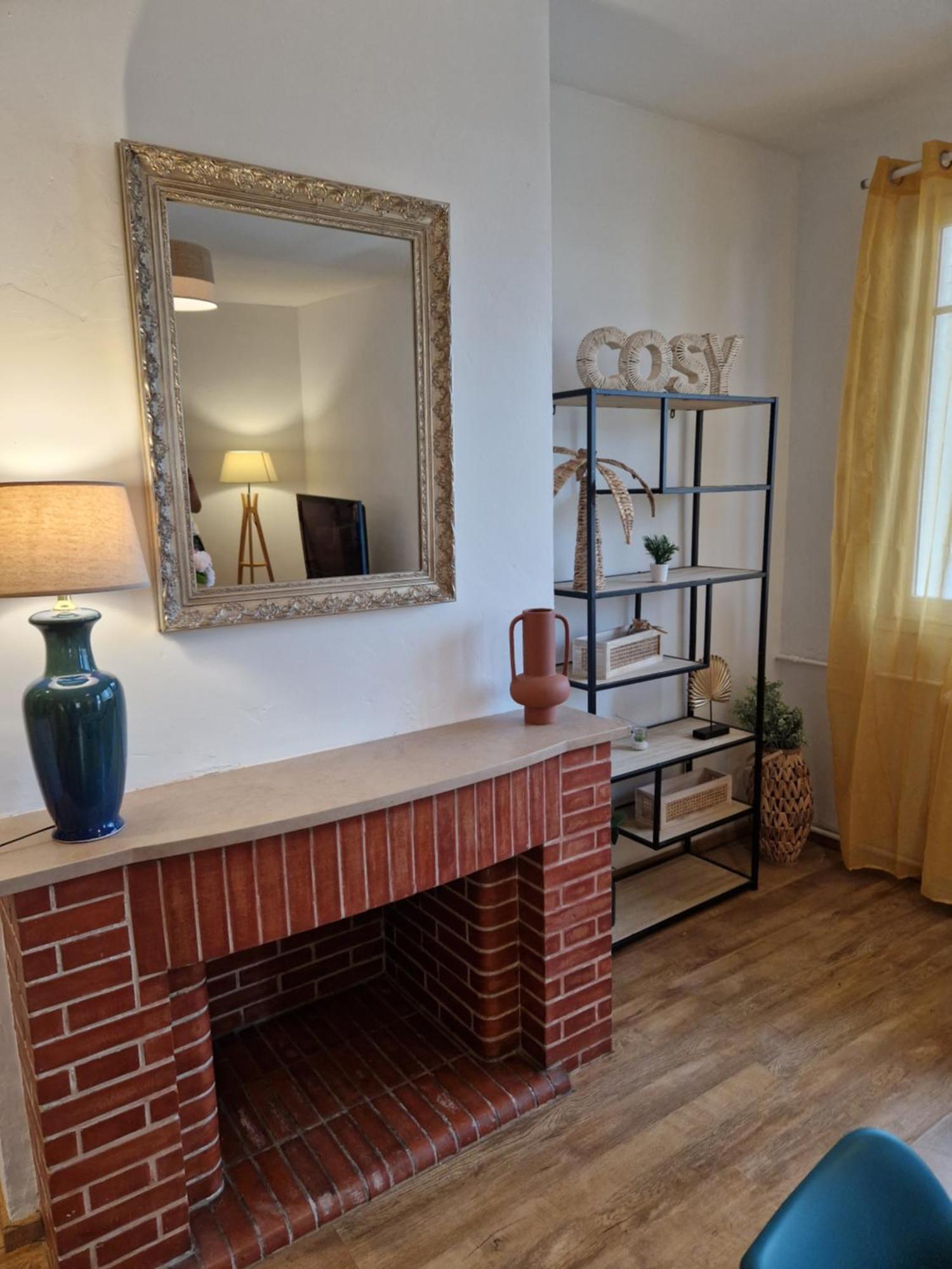 Grand Appartement Cosy-Hyper Centre-Place Verdun Tarbes Esterno foto